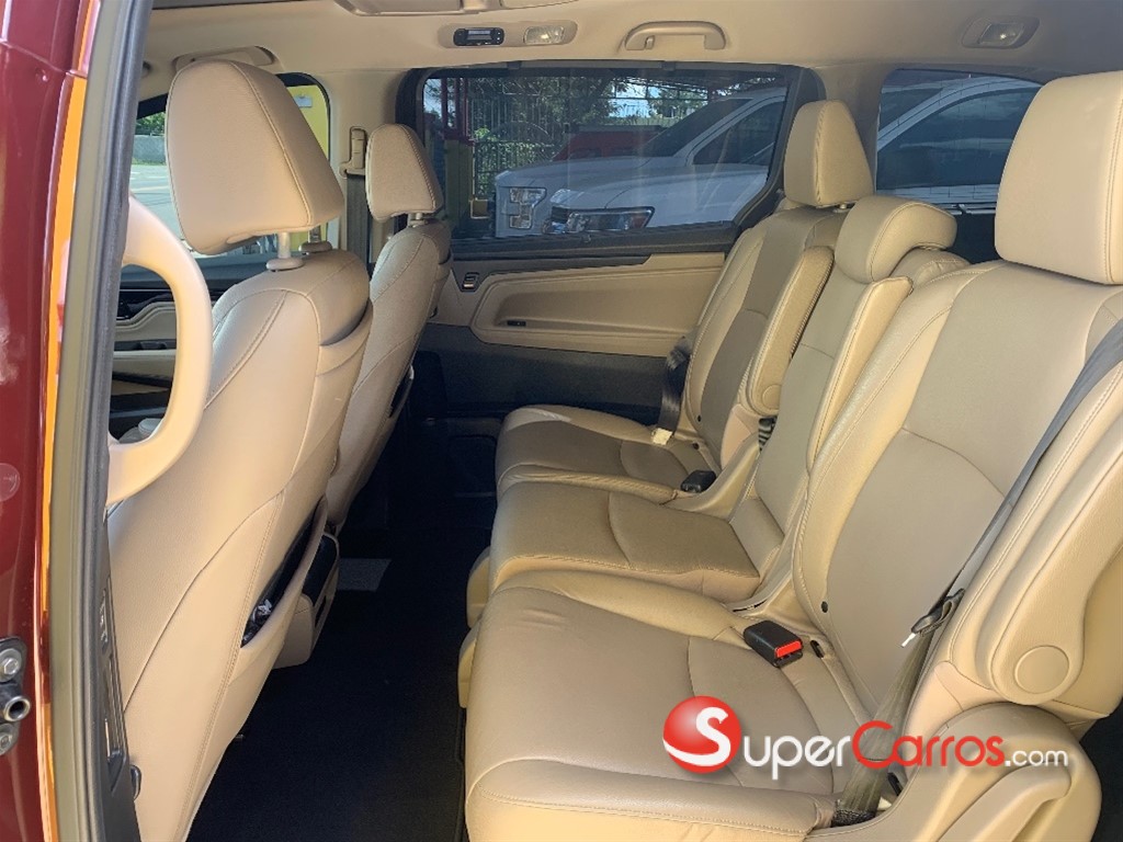 2018 Honda Odyssey Elite — foto 3 / 9