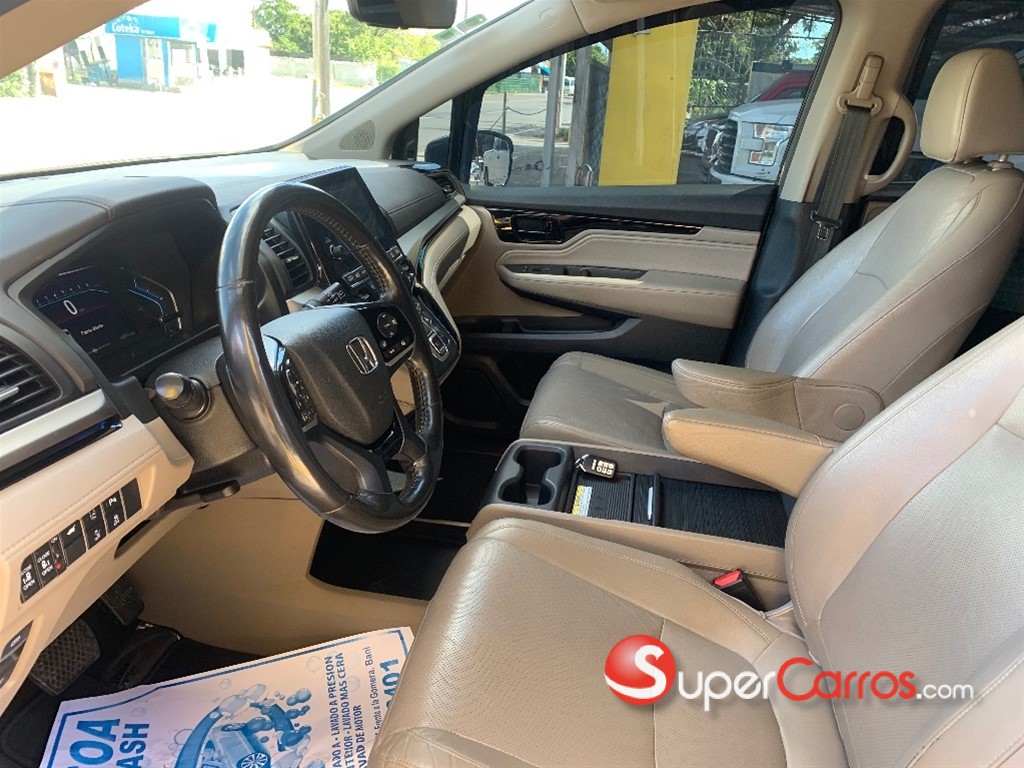 2018 Honda Odyssey Elite — foto 4 / 9