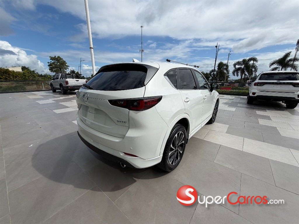 2027 Mazda CX-5 GS — foto 4 / 12