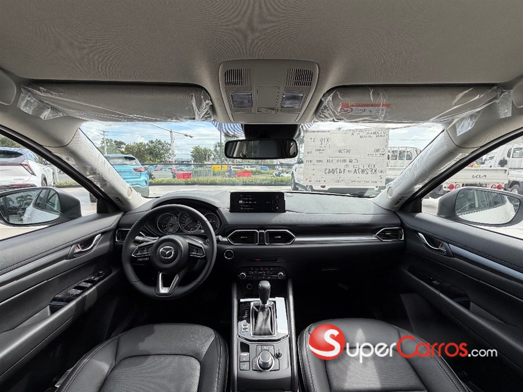 2027 Mazda CX-5 GS — foto 9 / 12