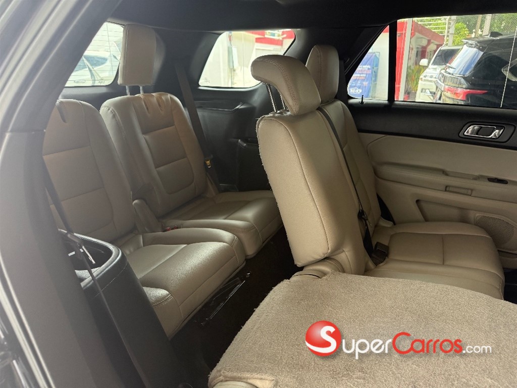 2014 Ford Explorer — foto 4 / 12