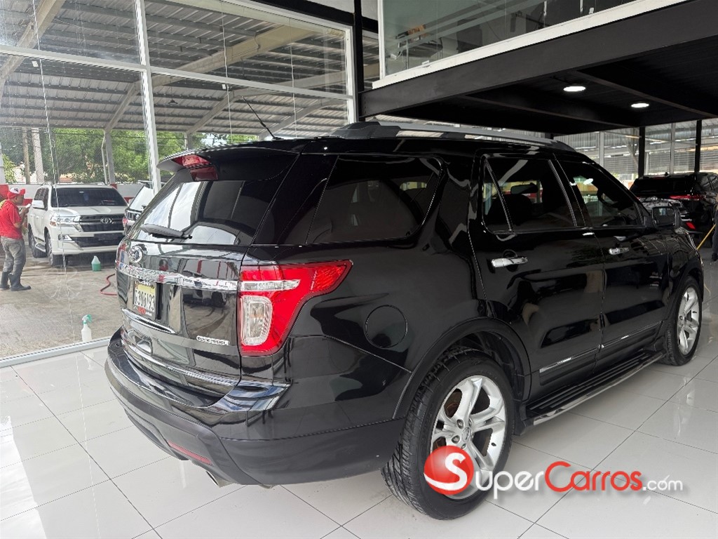 2014 Ford Explorer — foto 9 / 12