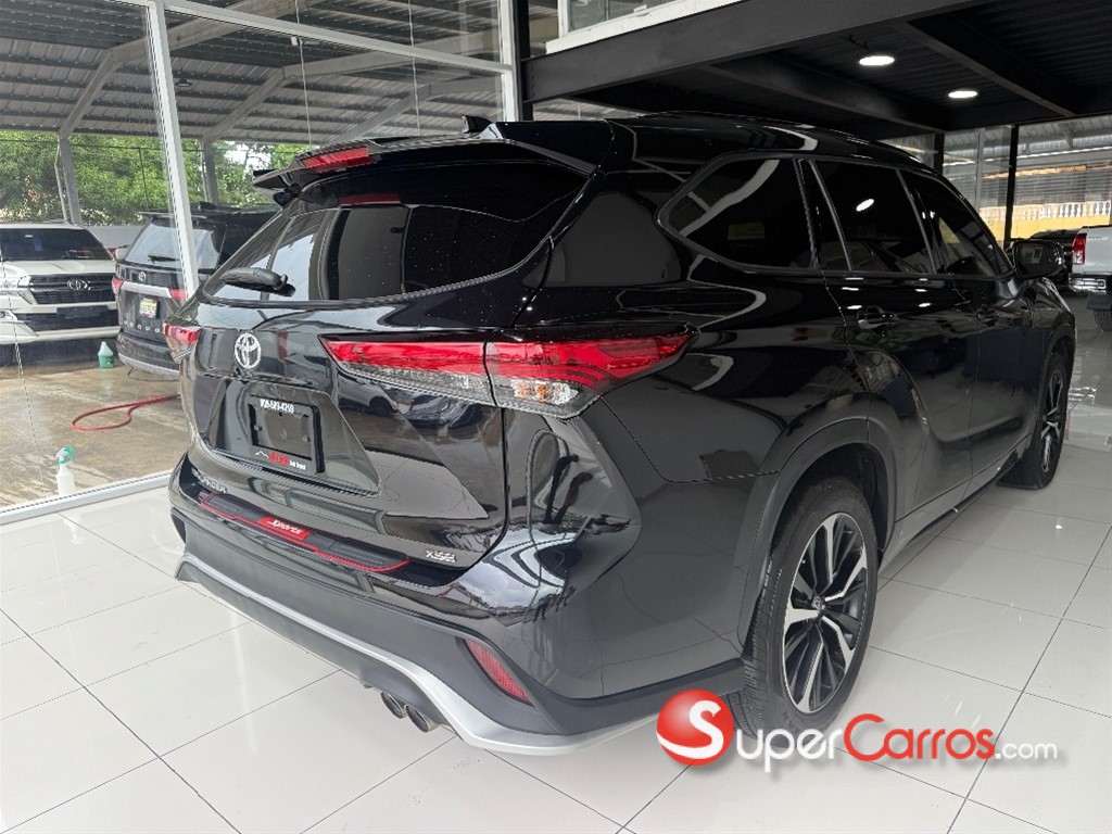 2022 Toyota Highlander XSE — foto 9 / 11