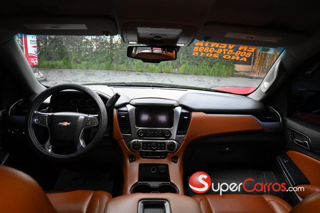 2015 Chevrolet Tahoe LT — foto 9 / 12