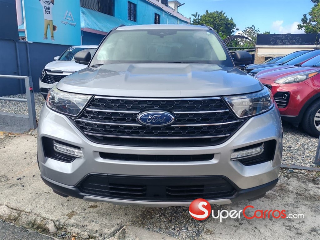 2020 Ford Explorer XLT — foto 6 / 10