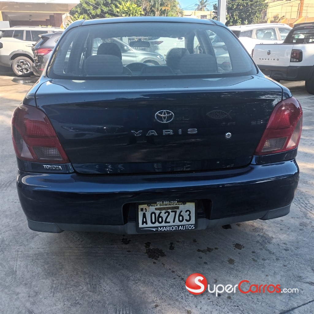 2002 Toyota Yaris — foto 7 / 10