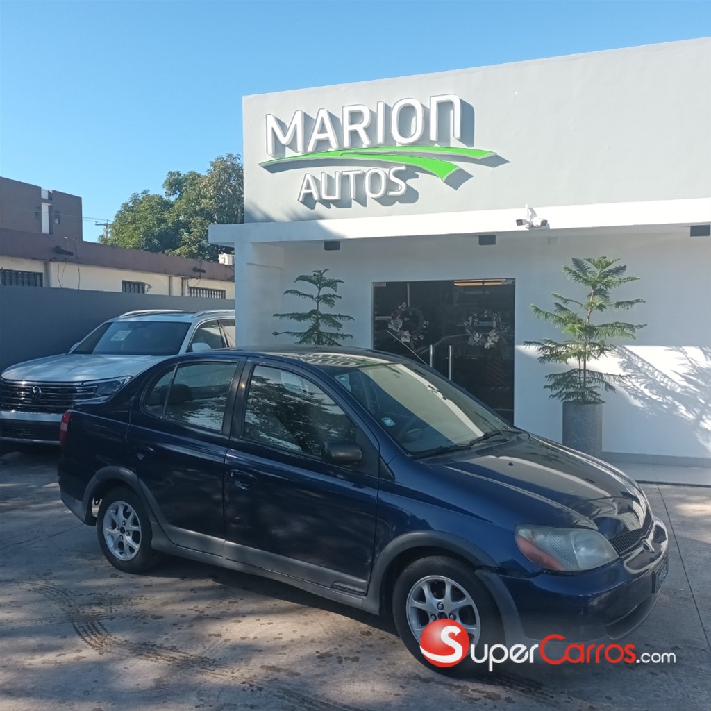 2002 Toyota Yaris — foto 9 / 10