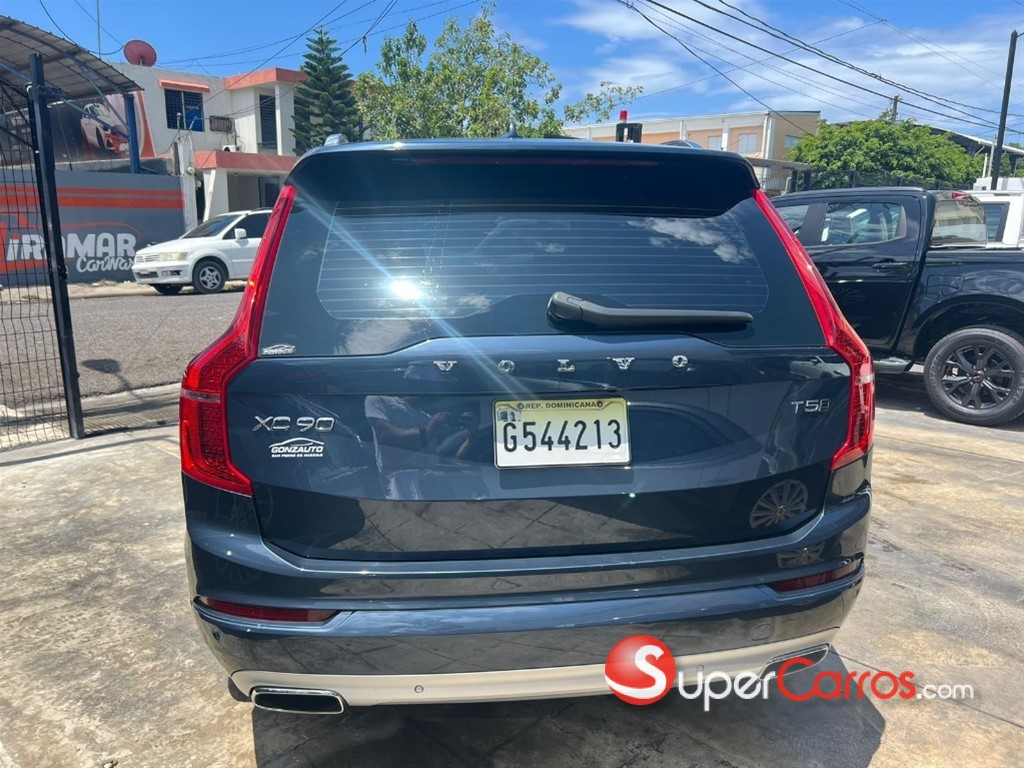 2021 Volvo XC90 Momentum T5 — foto 5 / 10