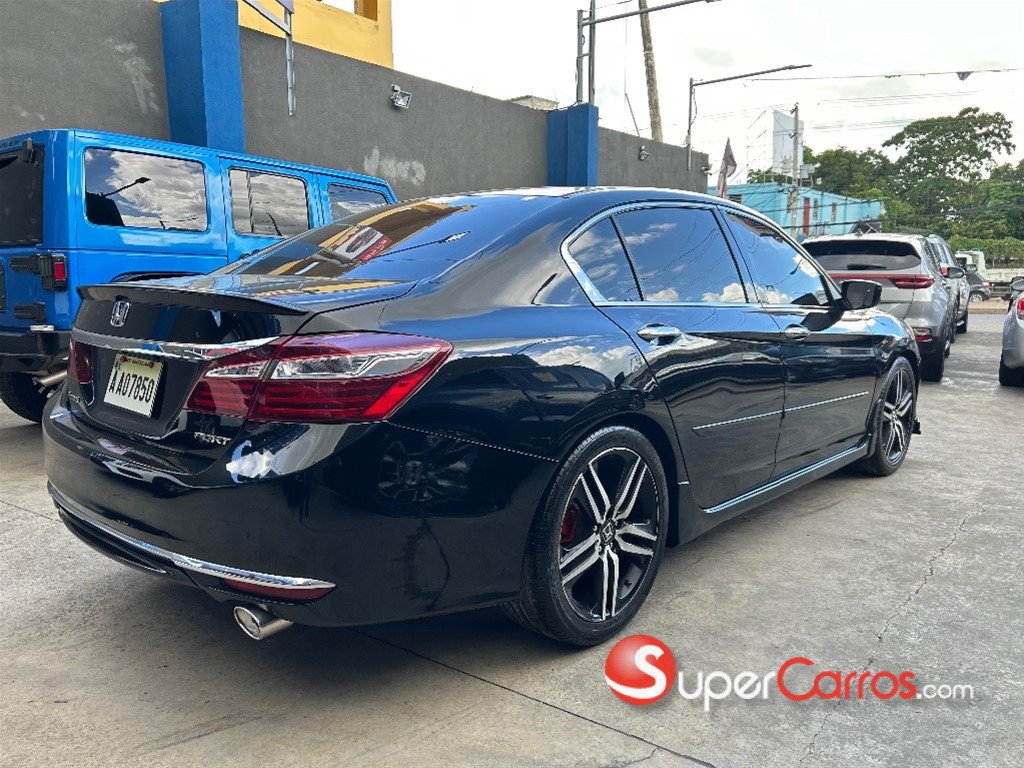 2017 Honda Accord Sport — foto 2 / 12