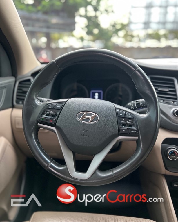2017 Hyundai Tucson LIMITED — foto 6 / 7