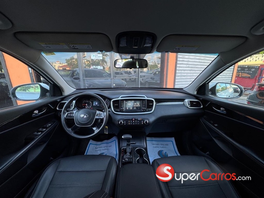2020 Kia Sorento LX — foto 3 / 12