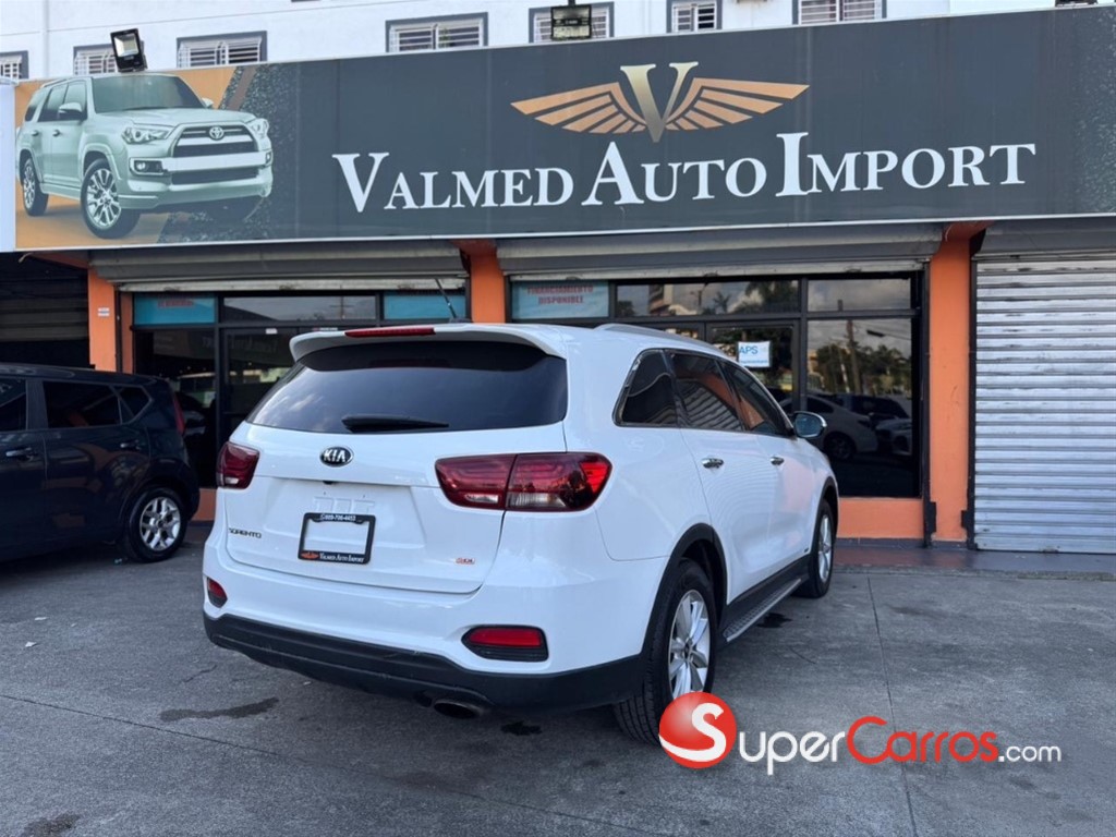 2020 Kia Sorento LX — foto 6 / 12