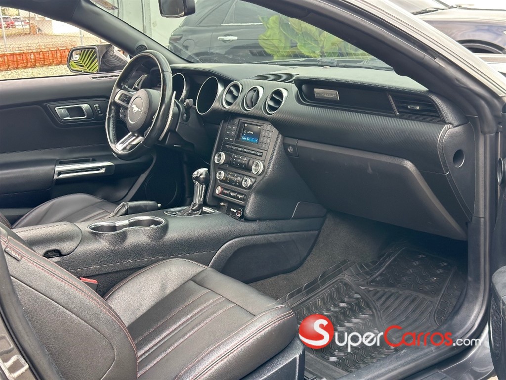 2018 Ford Mustang Ecoboost — foto 3 / 6