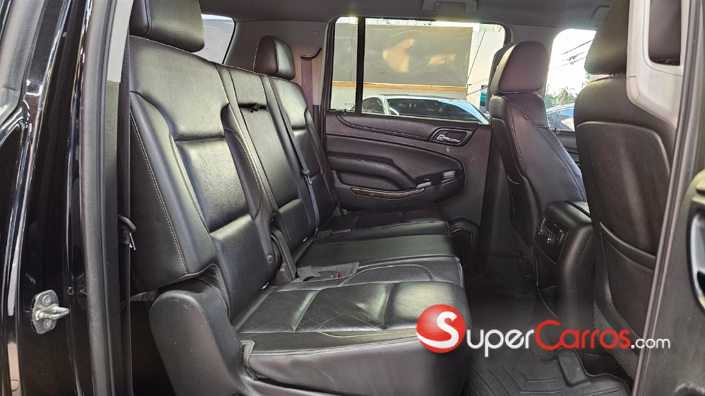 2015 Chevrolet Suburban — foto 4 / 10