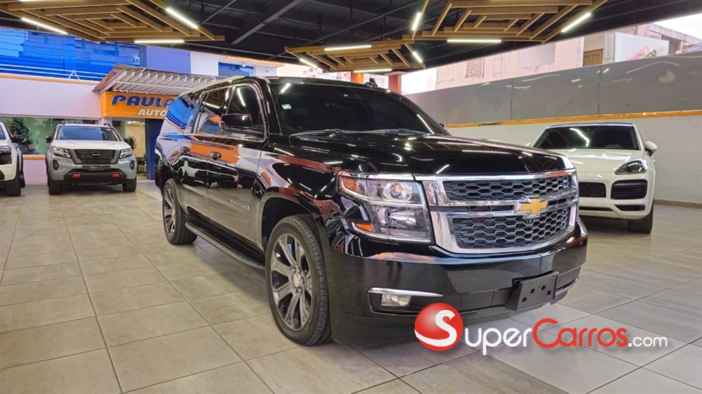2015 Chevrolet Suburban — foto 10 / 10