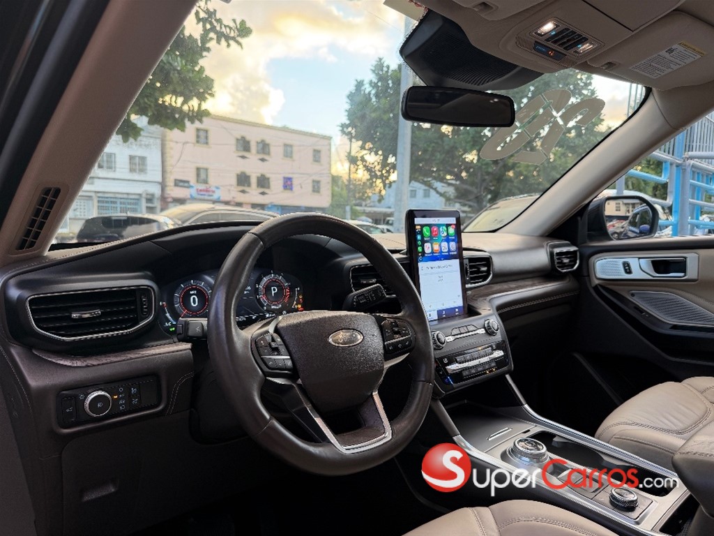 2020 Ford Explorer Platinum — foto 4 / 12
