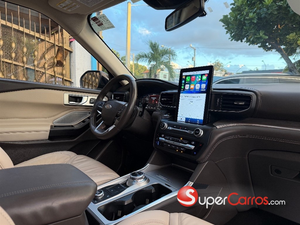 2020 Ford Explorer Platinum — foto 9 / 12