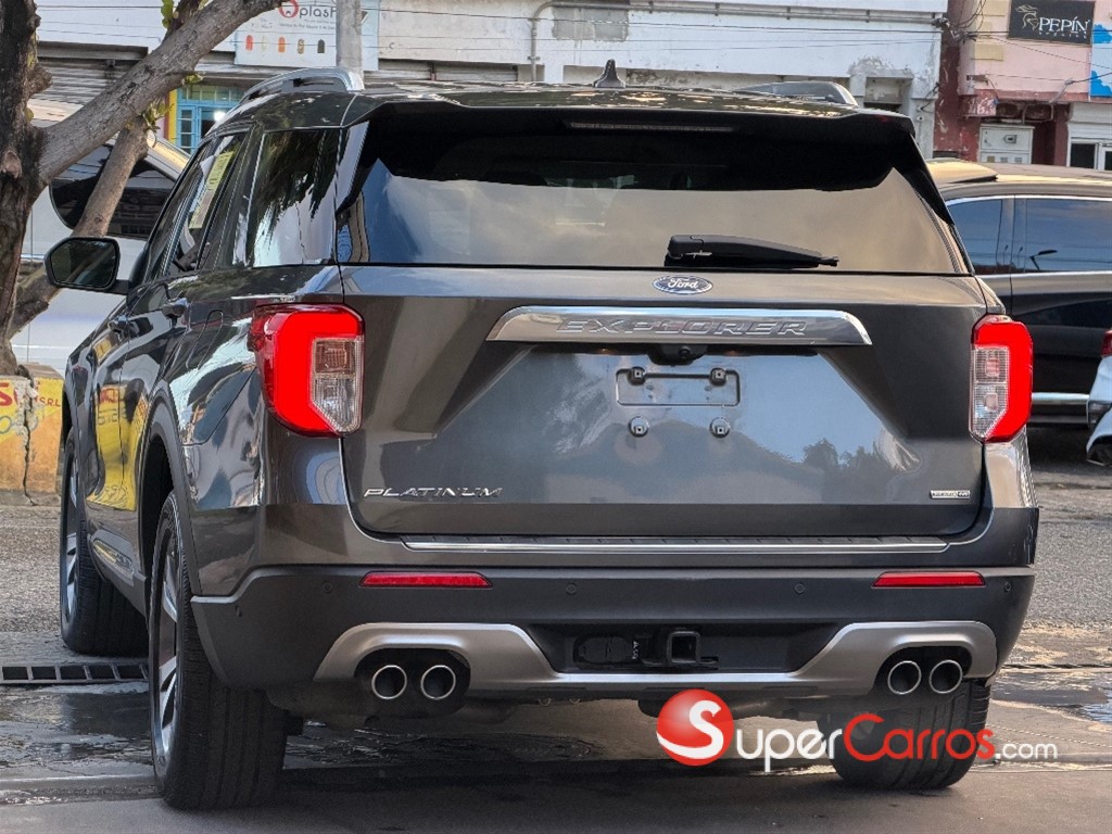 2020 Ford Explorer Platinum — foto 11 / 12