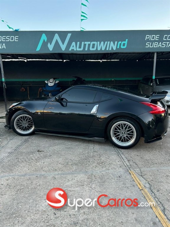 2017 Nissan 370-Z — foto 3 / 10