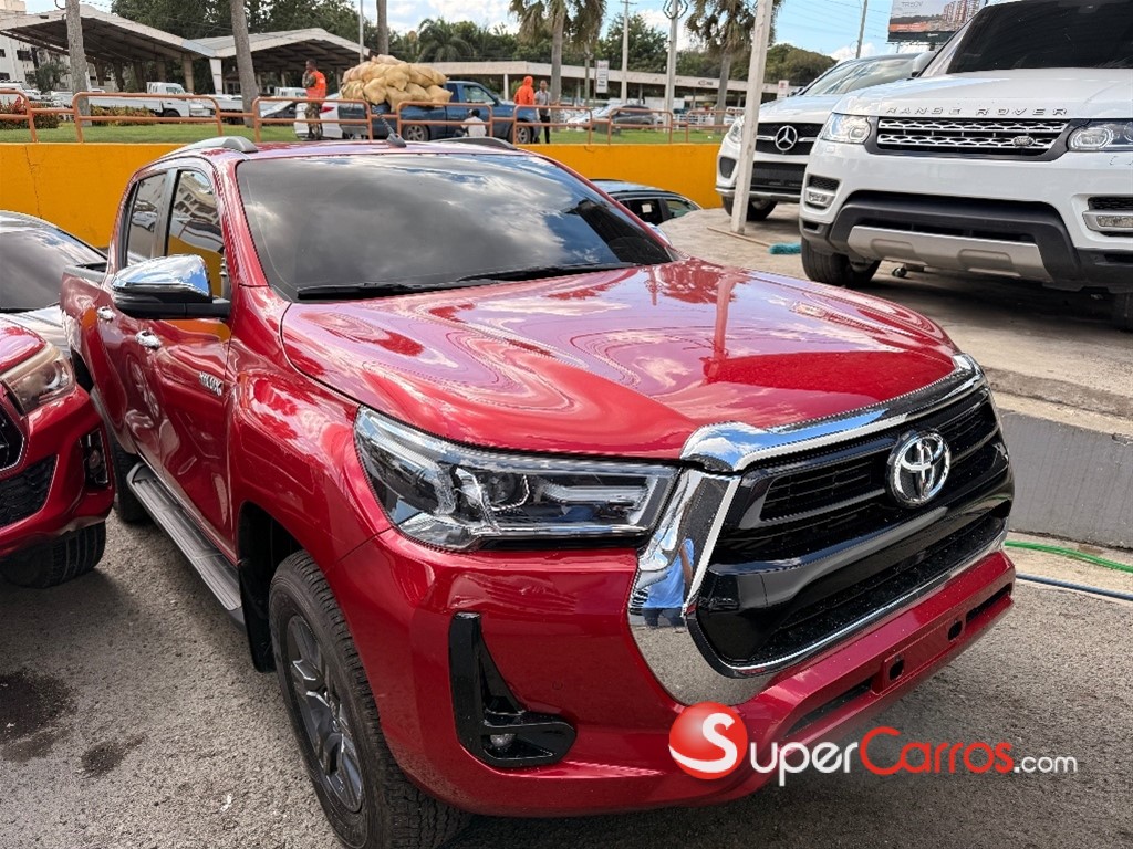 2024 Toyota Hilux SRV — foto 3 / 9