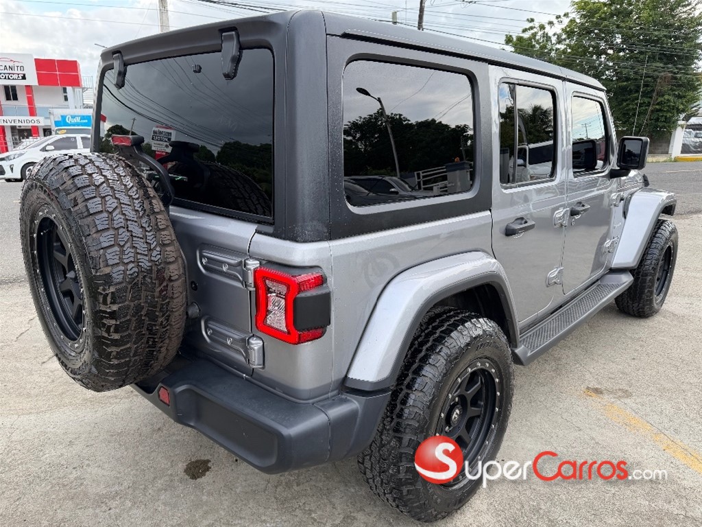 2020 Jeep Wrangler Sahara Unlimited — foto 3 / 9