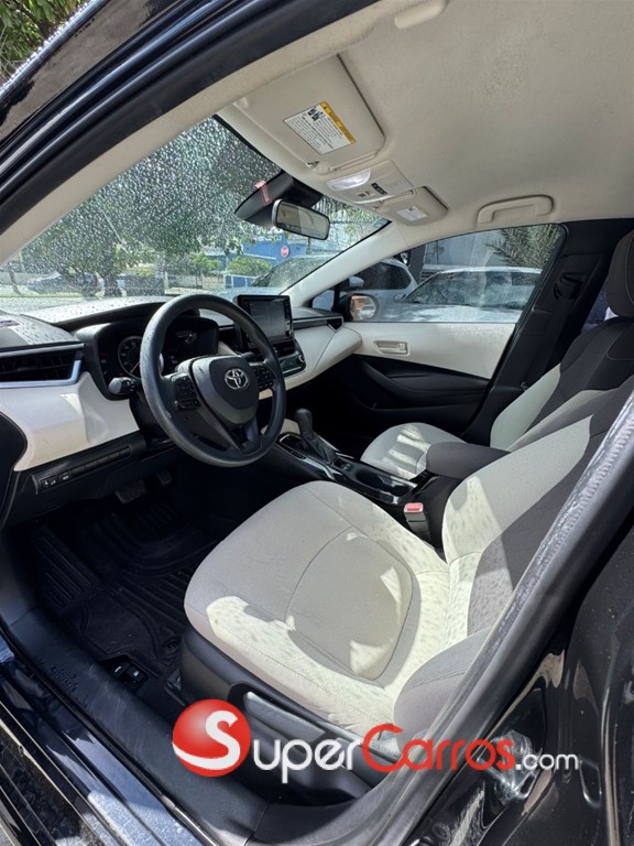 2022 Toyota Corolla LE Plus — foto 4 / 10