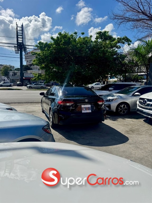 2022 Toyota Corolla LE Plus — foto 10 / 10