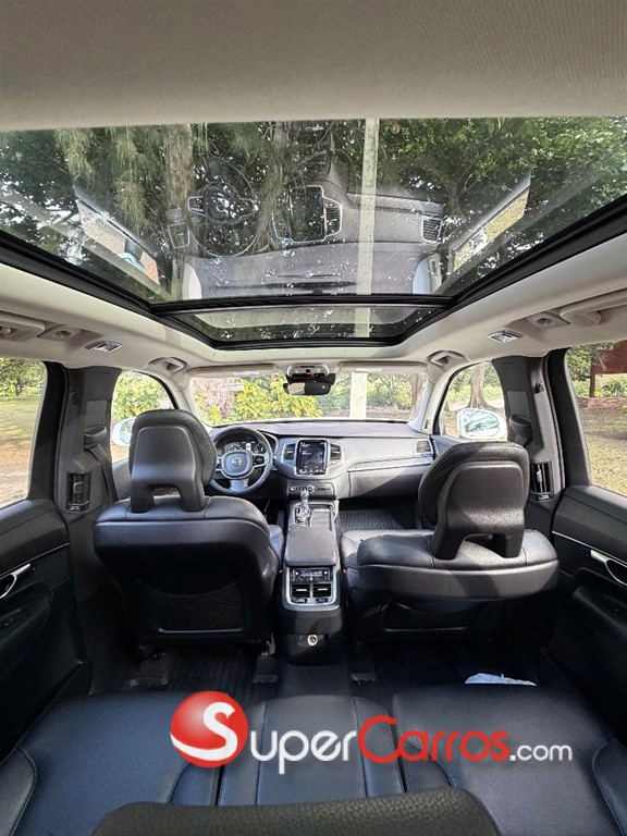 2020 Volvo XC90 Momentum T6 — foto 9 / 10