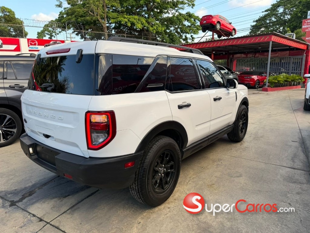 2021 Ford Bronco — foto 4 / 9