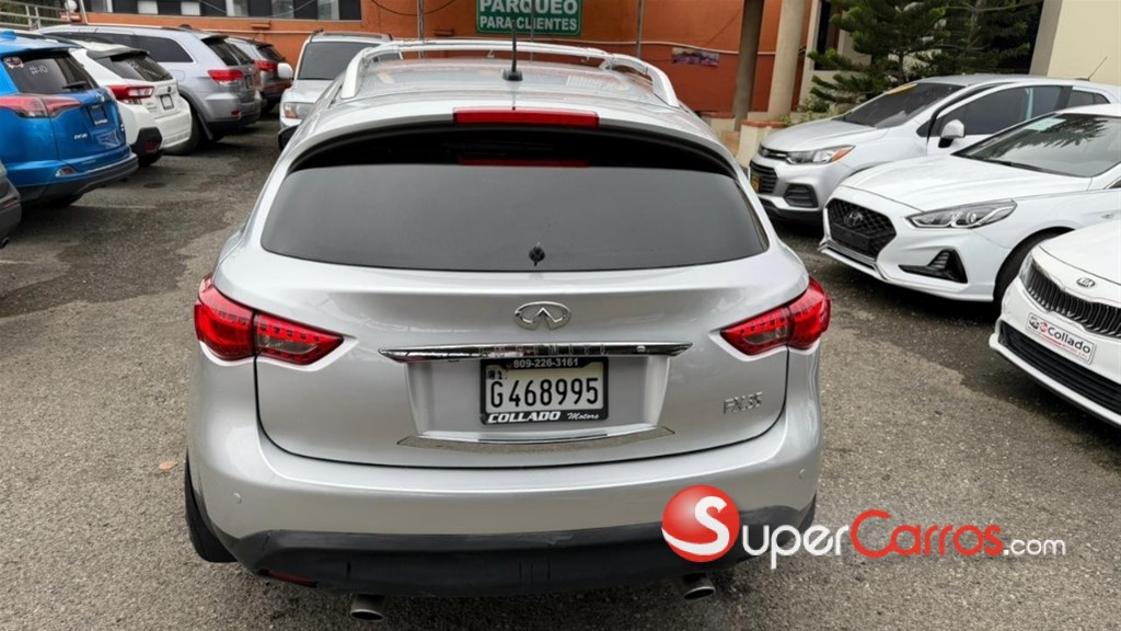 2011 Infiniti FX-35 — foto 2 / 9