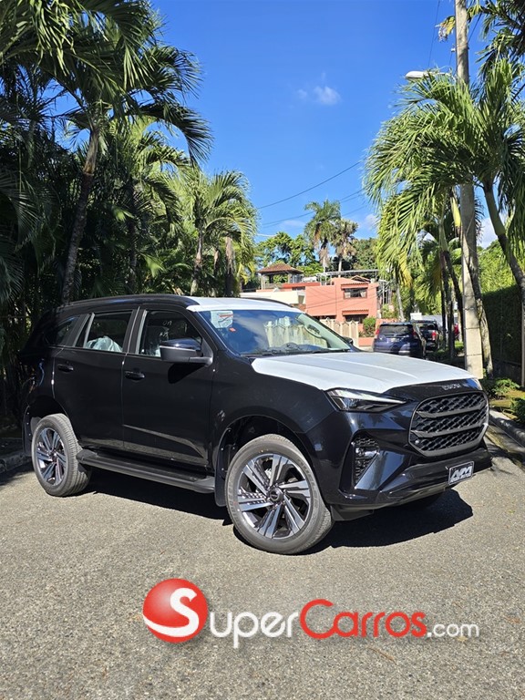 2026 Isuzu Mux — foto 2 / 8