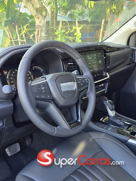 2026 Isuzu Mux — foto 5 / 8
