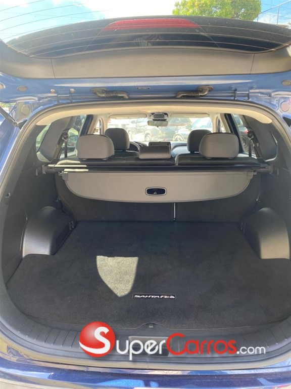 2022 Hyundai Santa Fe SE — foto 5 / 9