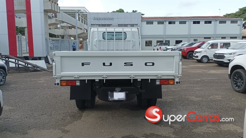 2026 Mitsubishi Motors Fuso — foto 6 / 8