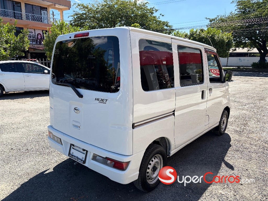 2020 Daihatsu Hijet — foto 4 / 8