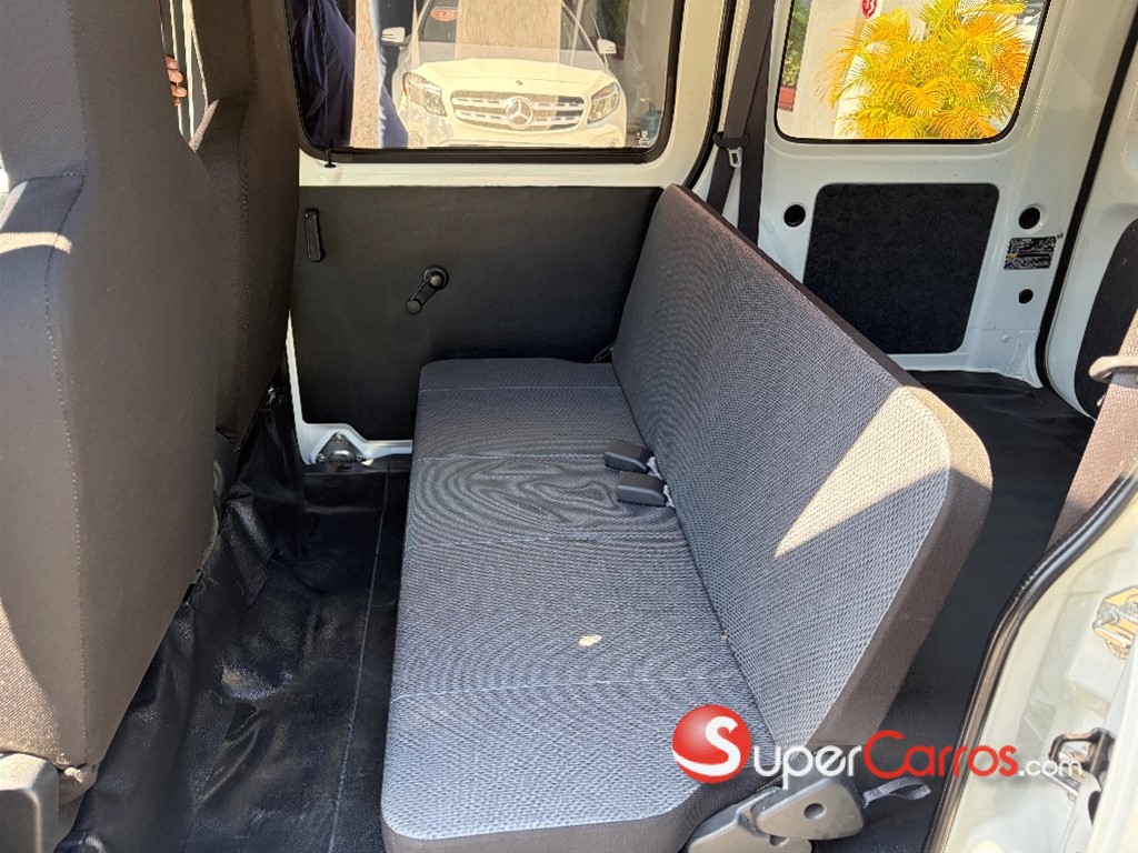 2020 Daihatsu Hijet — foto 6 / 8