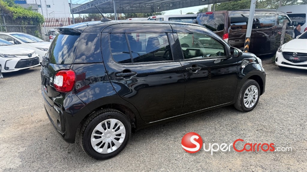 2020 Toyota Passo — foto 8 / 12