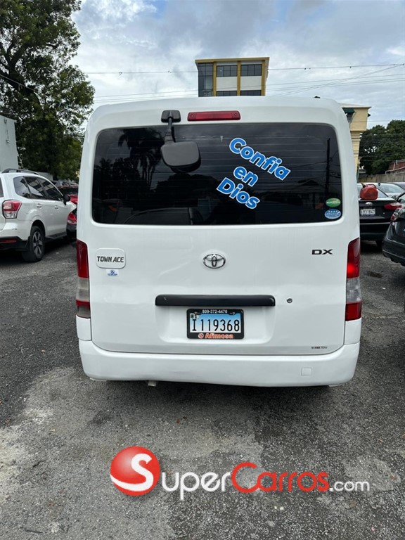 2018 Toyota Town-Ace — foto 9 / 10