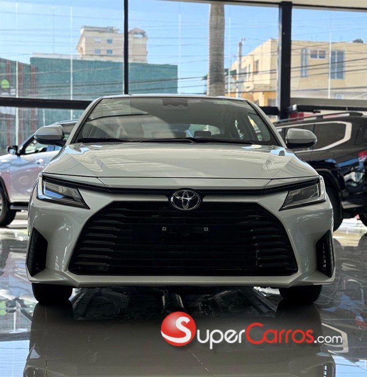 2024 Toyota Yaris E — foto 10 / 12
