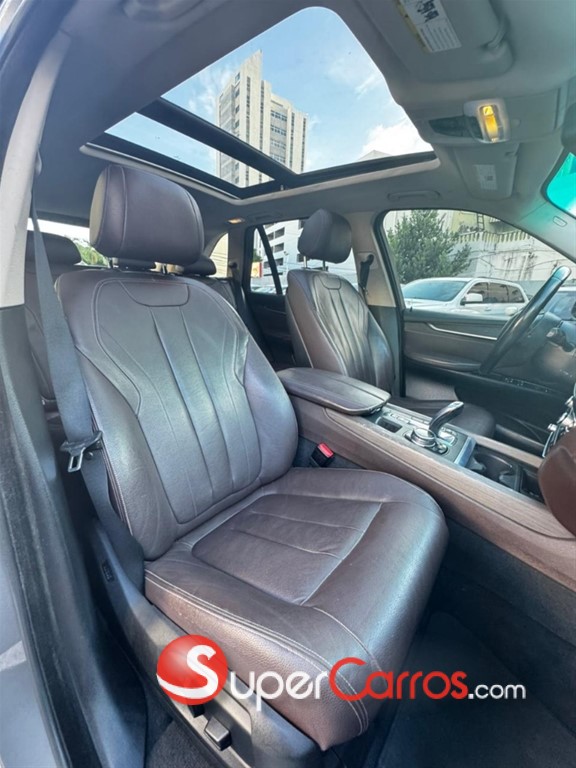 2015 BMW X 5 SDrive 35i — foto 12 / 12