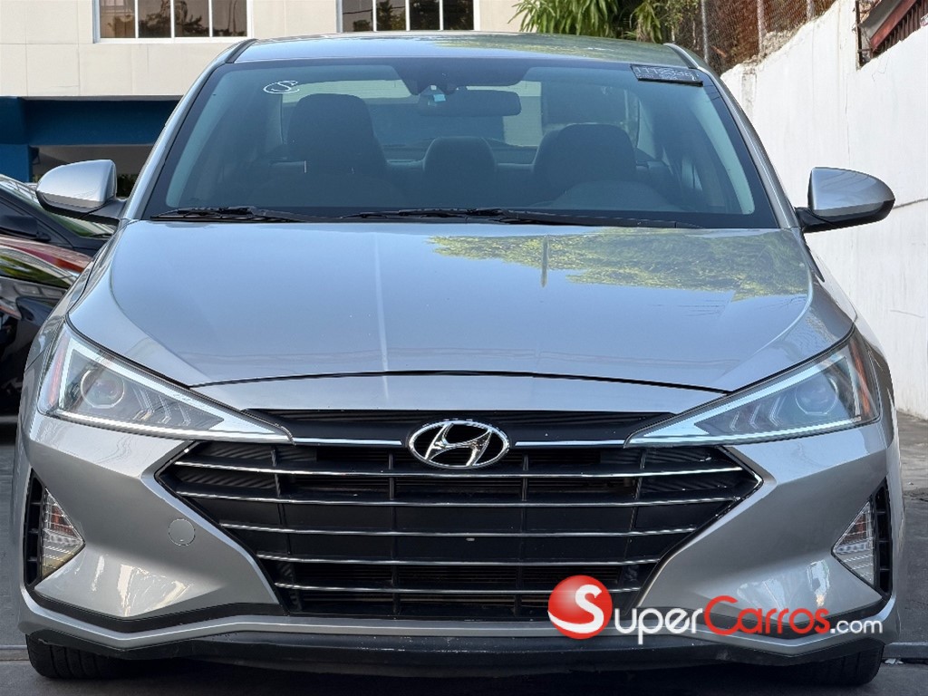 2020 Hyundai Elantra SEL — foto 2 / 9