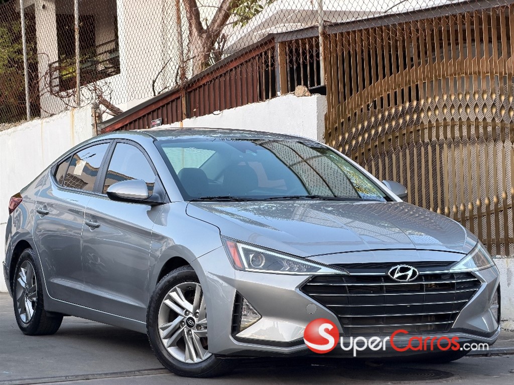 2020 Hyundai Elantra SEL — foto 3 / 9
