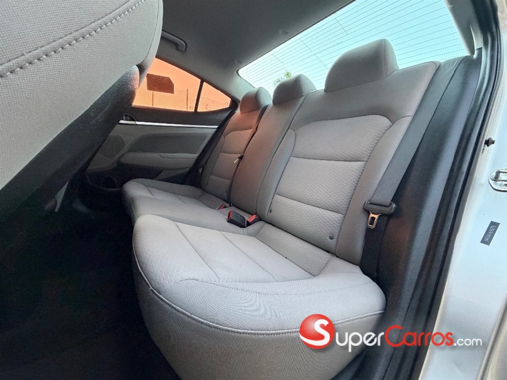 2020 Hyundai Elantra SEL — foto 9 / 9