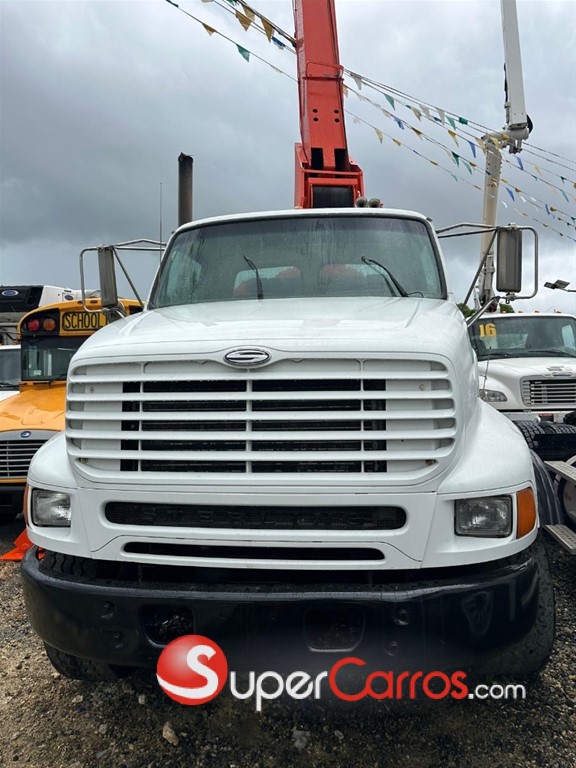 2000 Sterling LT8500
