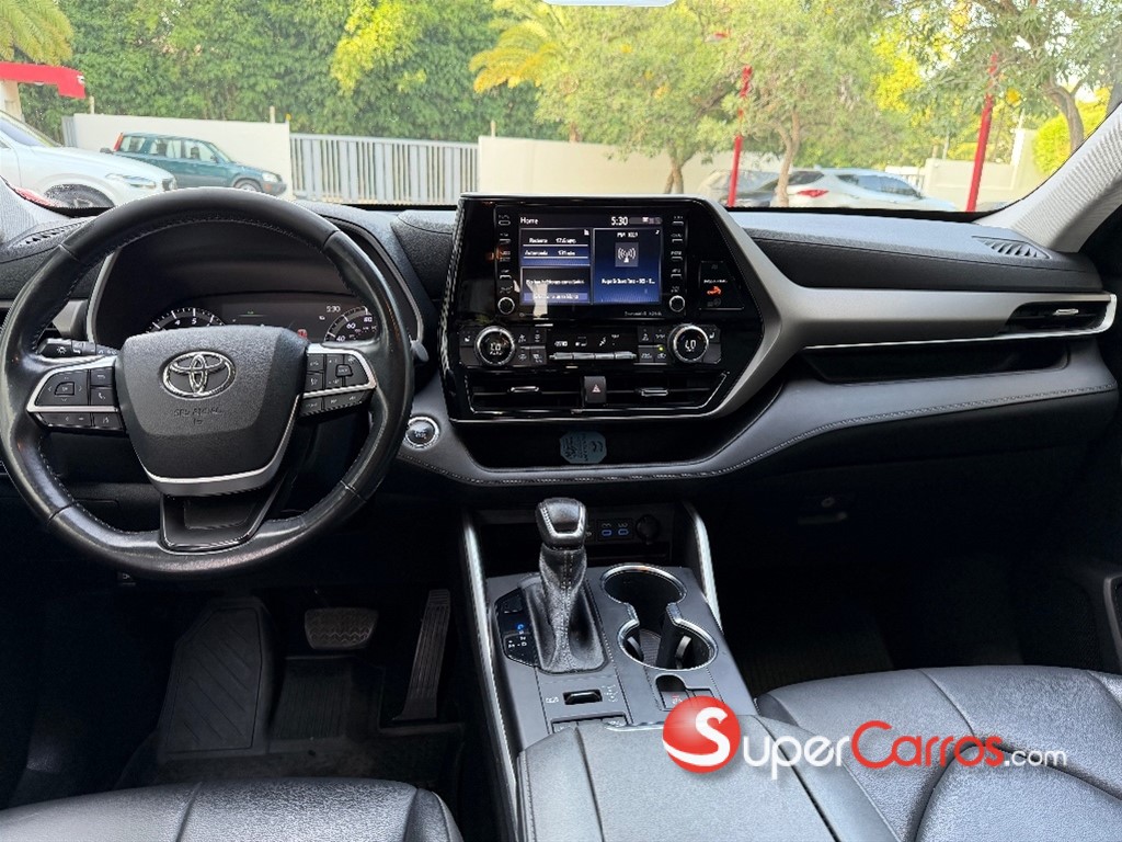 2022 Toyota Highlander XLE — foto 9 / 12