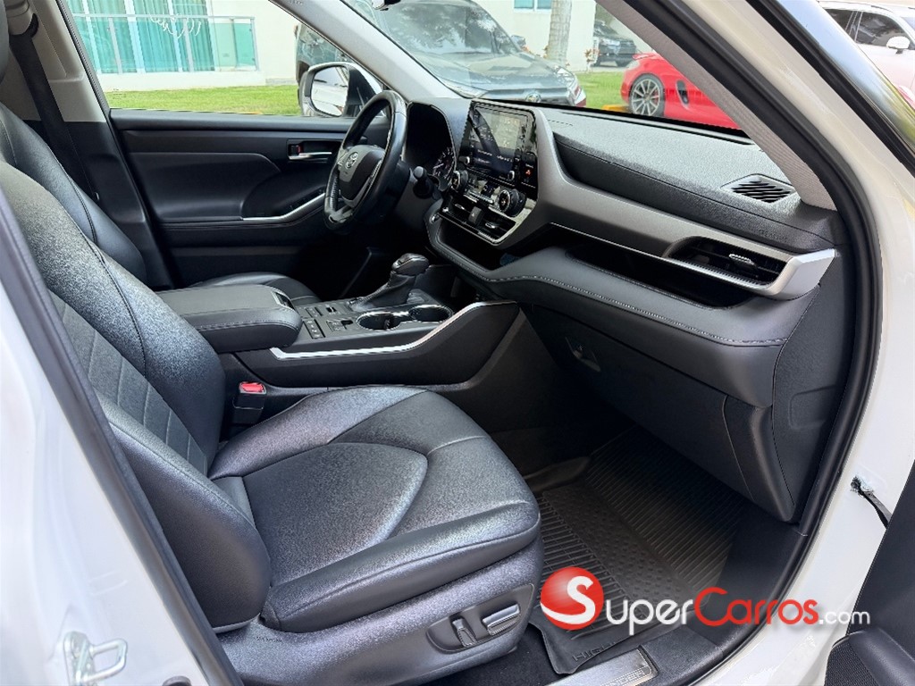 2022 Toyota Highlander XLE — foto 11 / 12