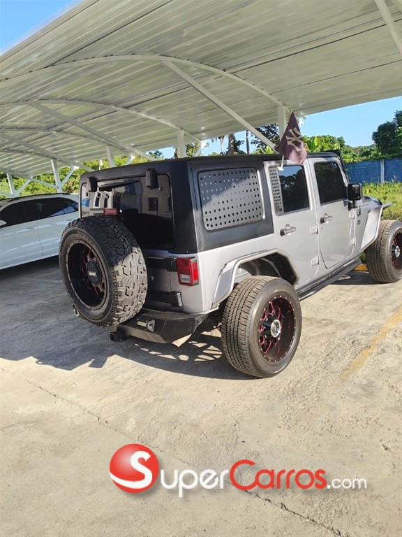 2016 Jeep Wrangler Unlimited — foto 2 / 12