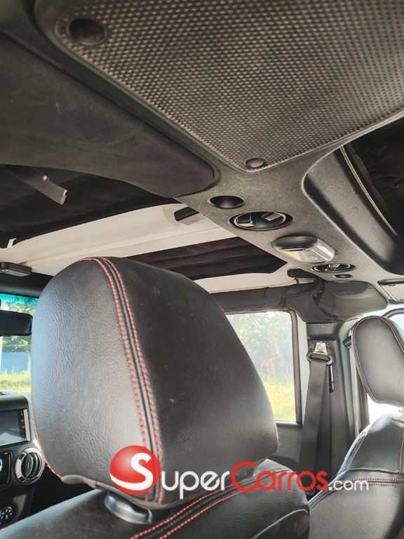 2016 Jeep Wrangler Unlimited — foto 8 / 12
