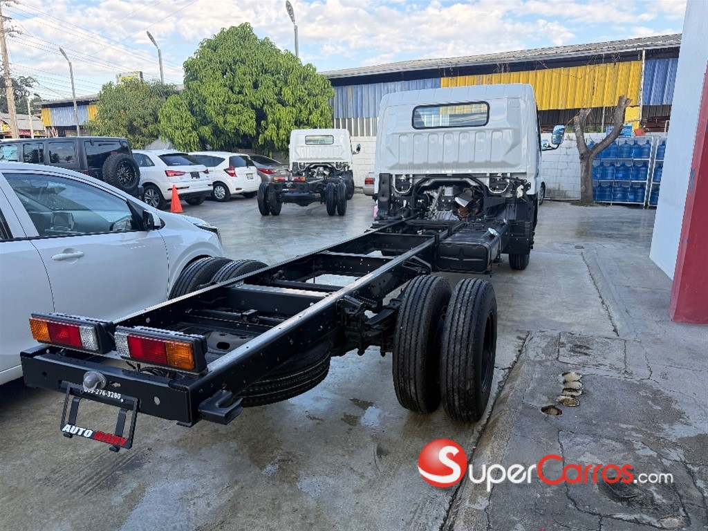 2026 Mitsubishi Motors Canter Chassis 16 Pies — foto 4 / 10