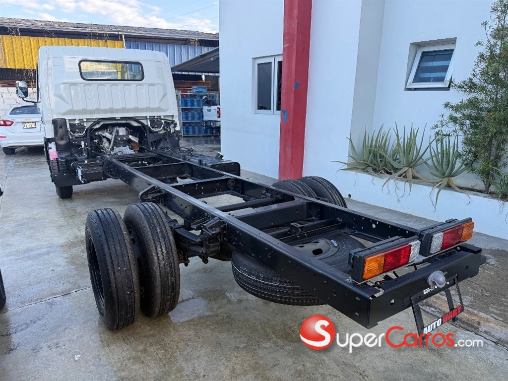 2026 Mitsubishi Motors Canter Chassis 16 Pies — foto 6 / 10